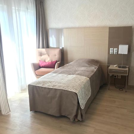 Апартаменты Zenao Montreuil- Croix De Chavaux Монтрёй Экстерьер фото