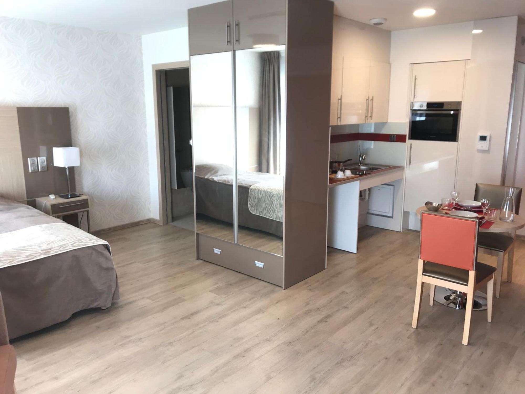 Апартаменты Zenao Montreuil- Croix De Chavaux Монтрёй Экстерьер фото